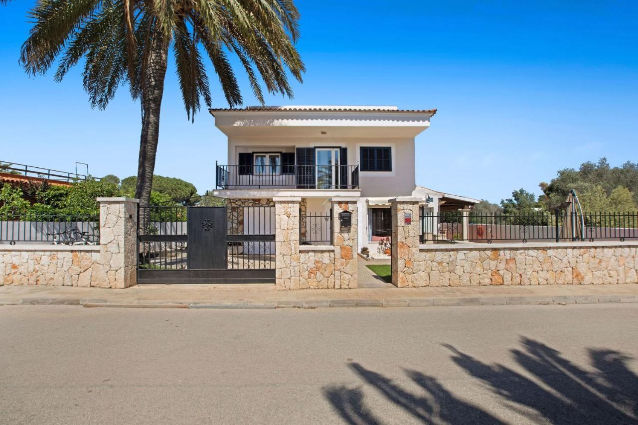Llevant, Aire Acondicionado, Piscina, Wifi, Parking, Barbacoa, Cerca De La Playa *